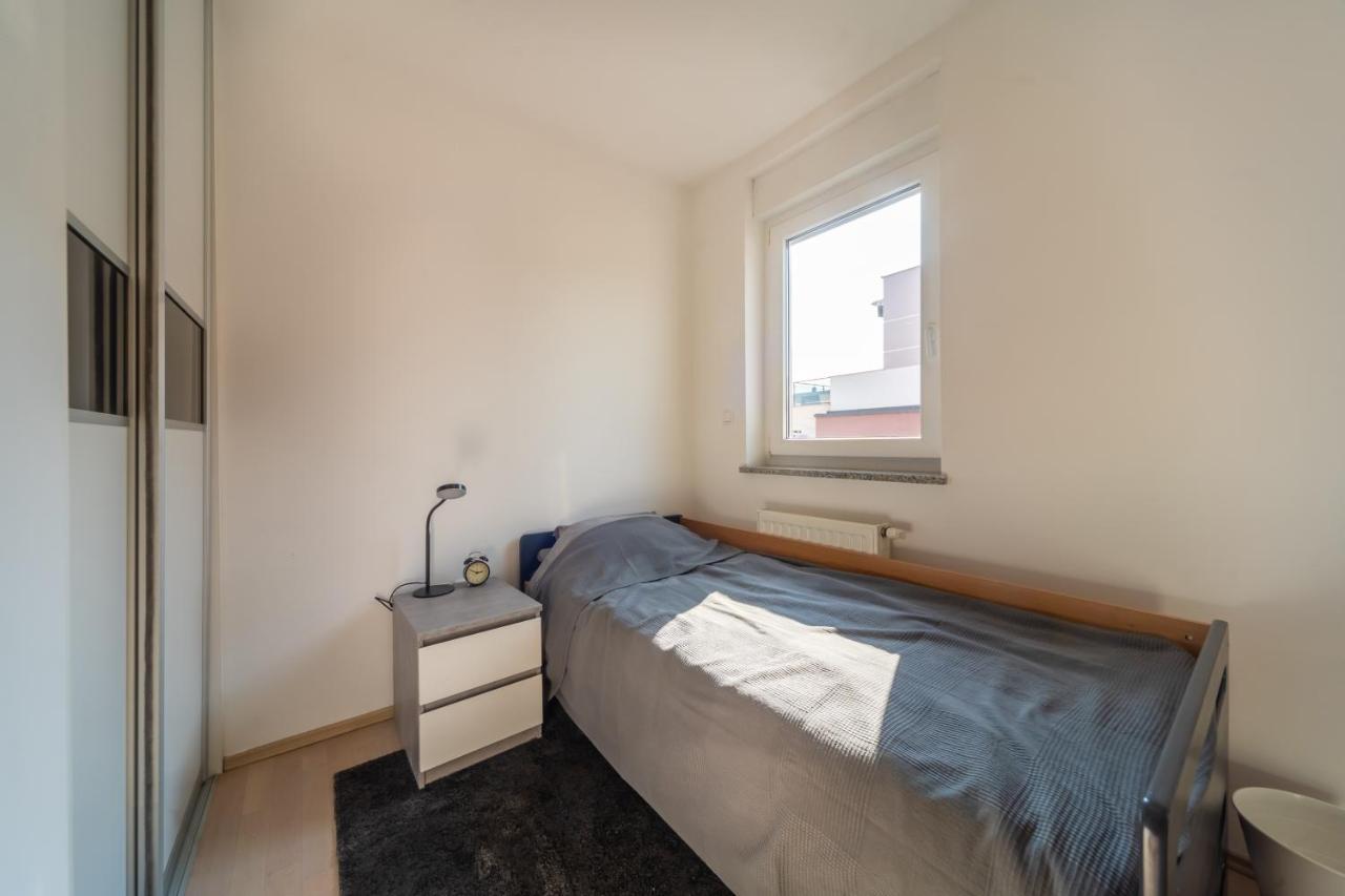 Super Petrova Apartment Загреб Экстерьер фото